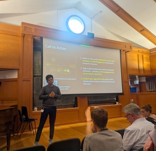 Pxl 20250923 161508220